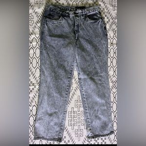 Vintage Men’s 90s Faded Black Gray acid wash Baggy Boxy Denim Jeans 34x29